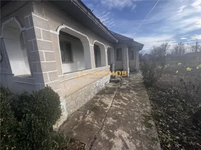 Casa batraneasca  si 1500 mp teren, doua deschideri â€“ Fulga, Prahova - foto 12