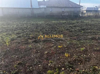 Casa batraneasca  si 1500 mp teren, doua deschideri â€“ Fulga, Prahova - foto 14