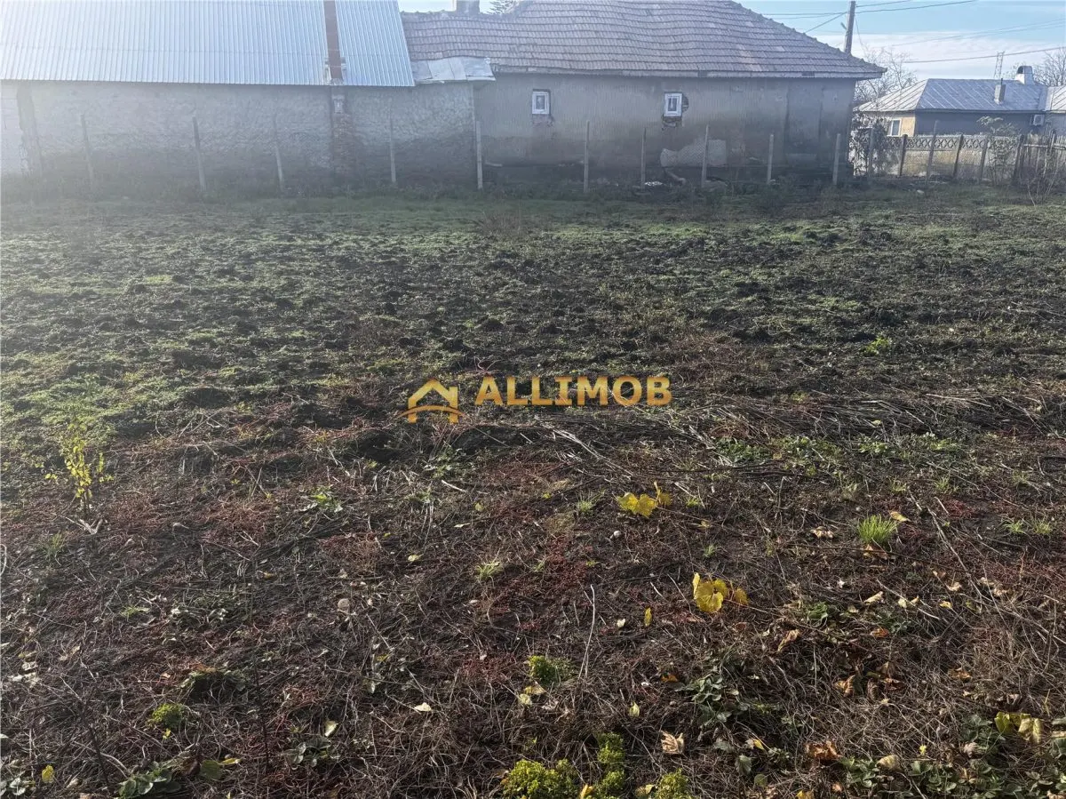Casa batraneasca  si 1500 mp teren, doua deschideri â€“ Fulga, Prahova - foto 14
