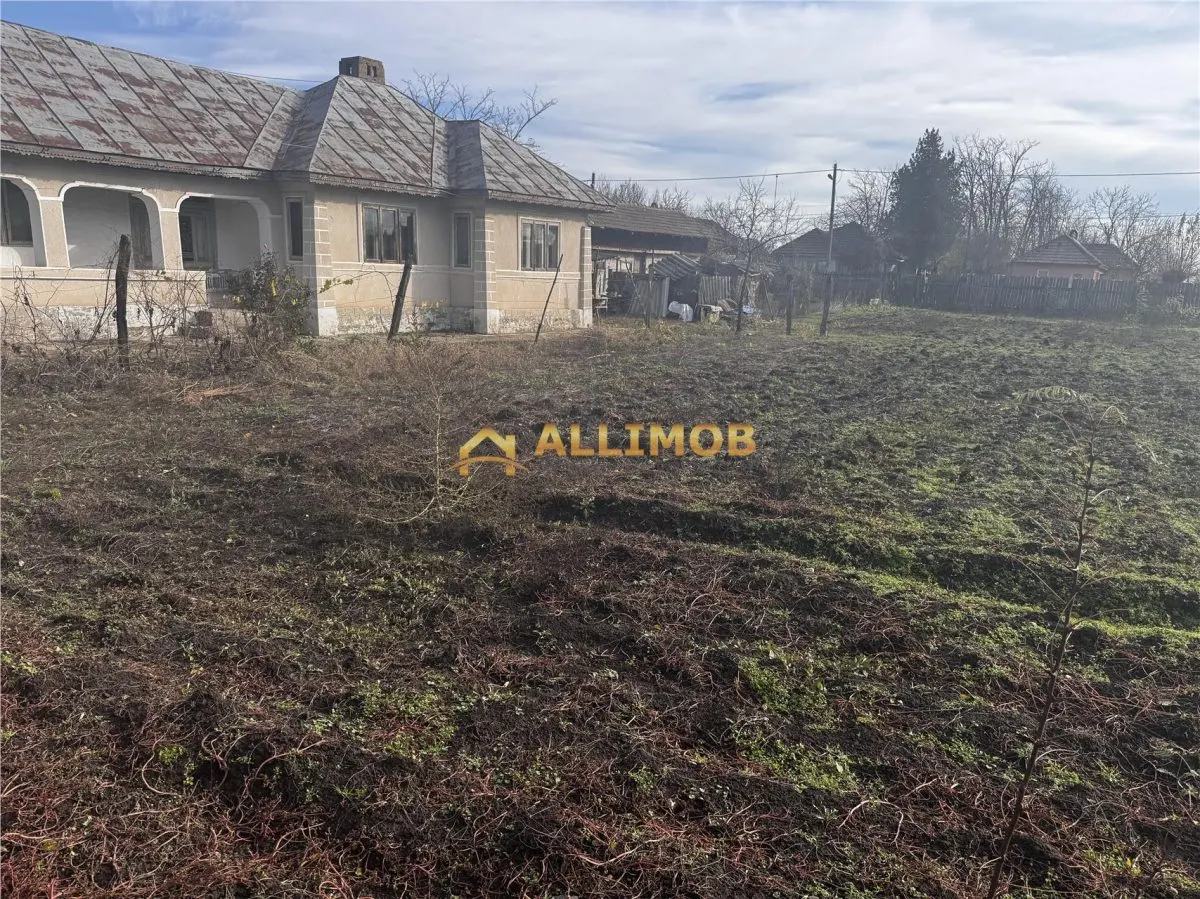 Casa batraneasca  si 1500 mp teren, doua deschideri â€“ Fulga, Prahova - foto 5