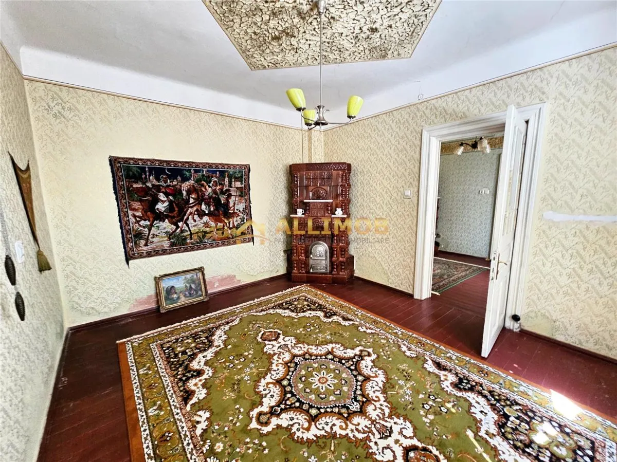 Casă de vânzare în zona Sala Sporturilor â€“ ideală pentru locuit sau investiție - foto 1