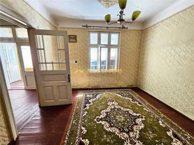 Casă de vânzare în zona Sala Sporturilor â€“ ideală pentru locuit sau investiție - foto 11