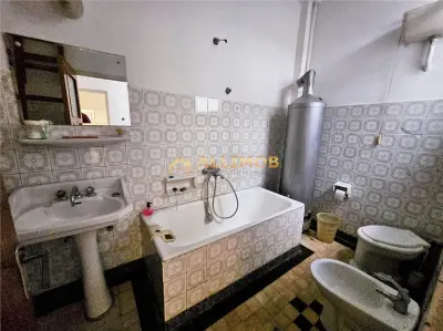 Casă de vânzare în zona Sala Sporturilor â€“ ideală pentru locuit sau investiție - foto 15