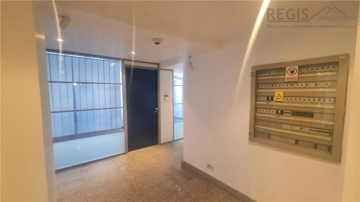 Spatiu comercial versatil in Centrul Civic - foto 17