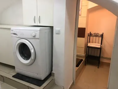 Apartament 2 camere, pe 2 nivele, cu mica gradina, Centrul Istoric, Brasov - foto 5