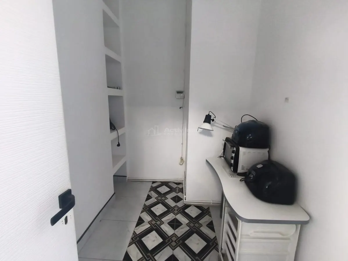 Resita Chirie Spatiu Comercial Zona Posta - foto 9