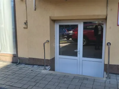 Resita Spatiu Comercial Zona Centrala - Resita