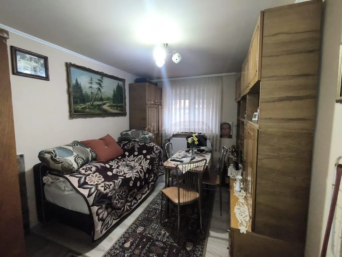 Resita Casa Muncitoresc Zona  Fosta Baie Comunala - foto 4