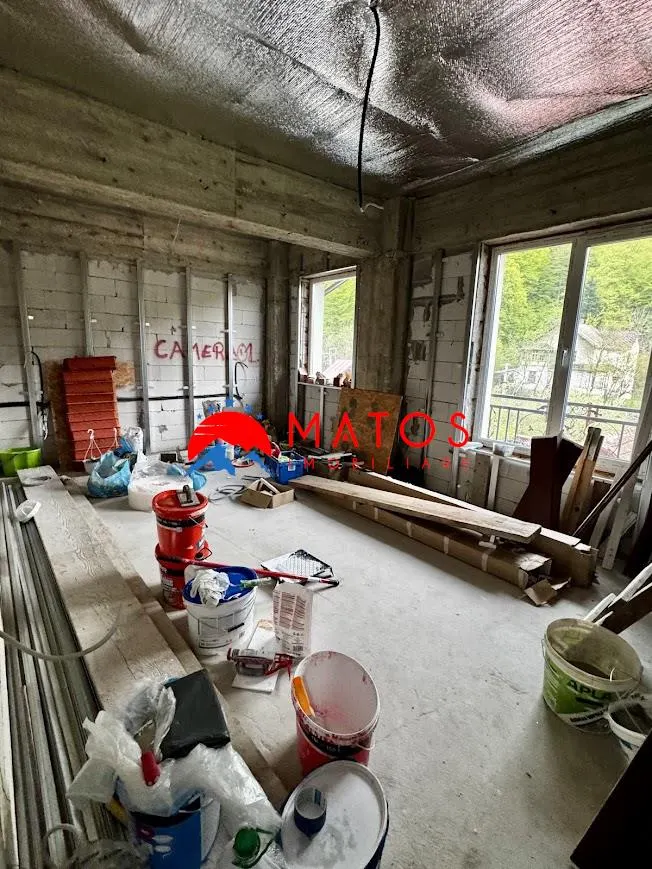 Vilă de vânzare în Bușteni | 11 camere, piscină și saună | 620.000 â‚¬ - foto 3
