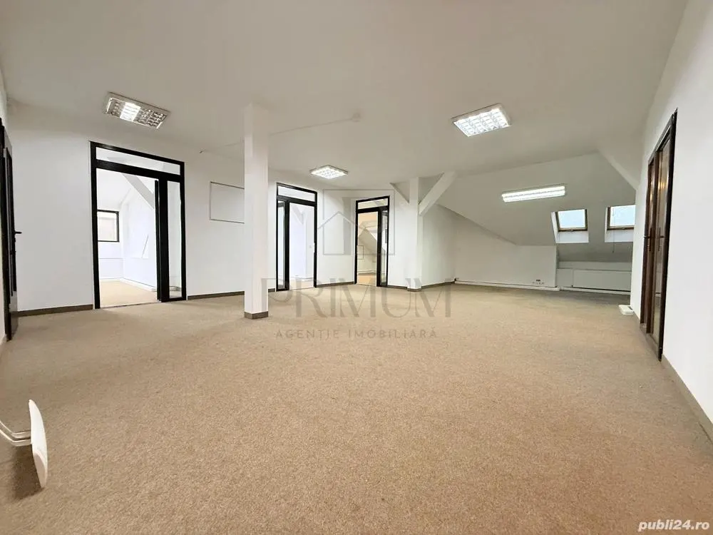 Spatiu Birouri 5 camere decomandate in cladire noua, mansarda - Central - Punctele Cardinale - foto 1