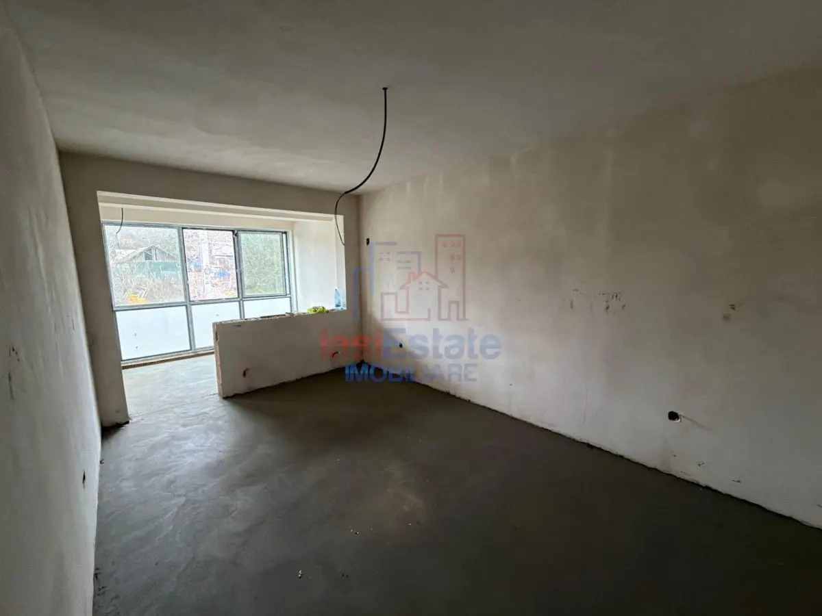 Hlincea Apartament cu 2 camere etajul 1 - 66mp - foto 6