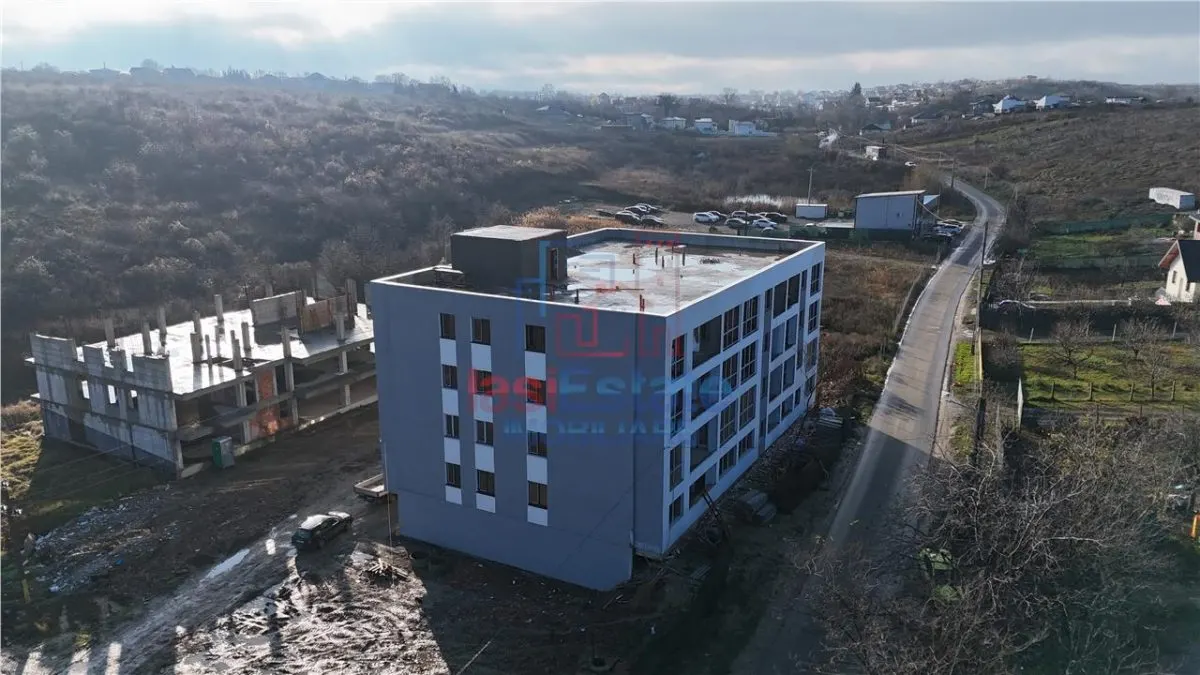 Apartament cu 3 camere Hlincea etajul 1 de 76mp - foto 2