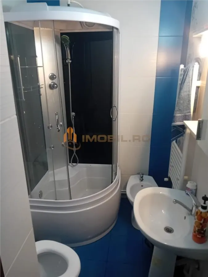 Apartament 3 camere Alexandru cel Bun - foto 4