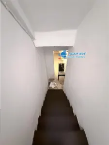 Vila interbelica reprezentativa de inchiriat Buzesti - foto 2