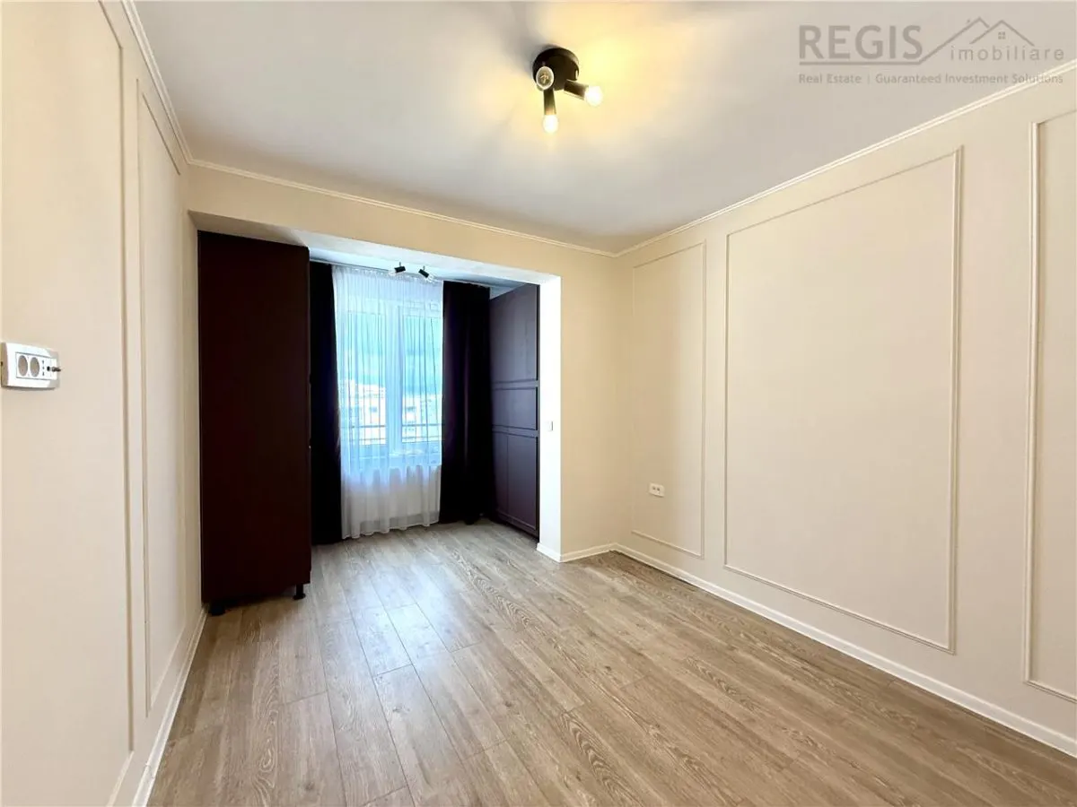 Apartament trei camere Pietonal Coresi Avantgarden ( Kasper ) - foto 11