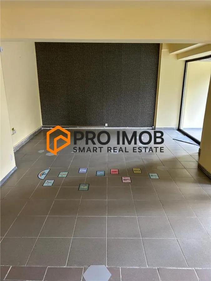 Spatiu comercial zona Spiru Haret - foto 2