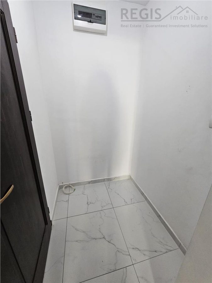 Vanzare spatiu comercial in cartierul Tractorul â€“ 2 studiouri independente - foto 15
