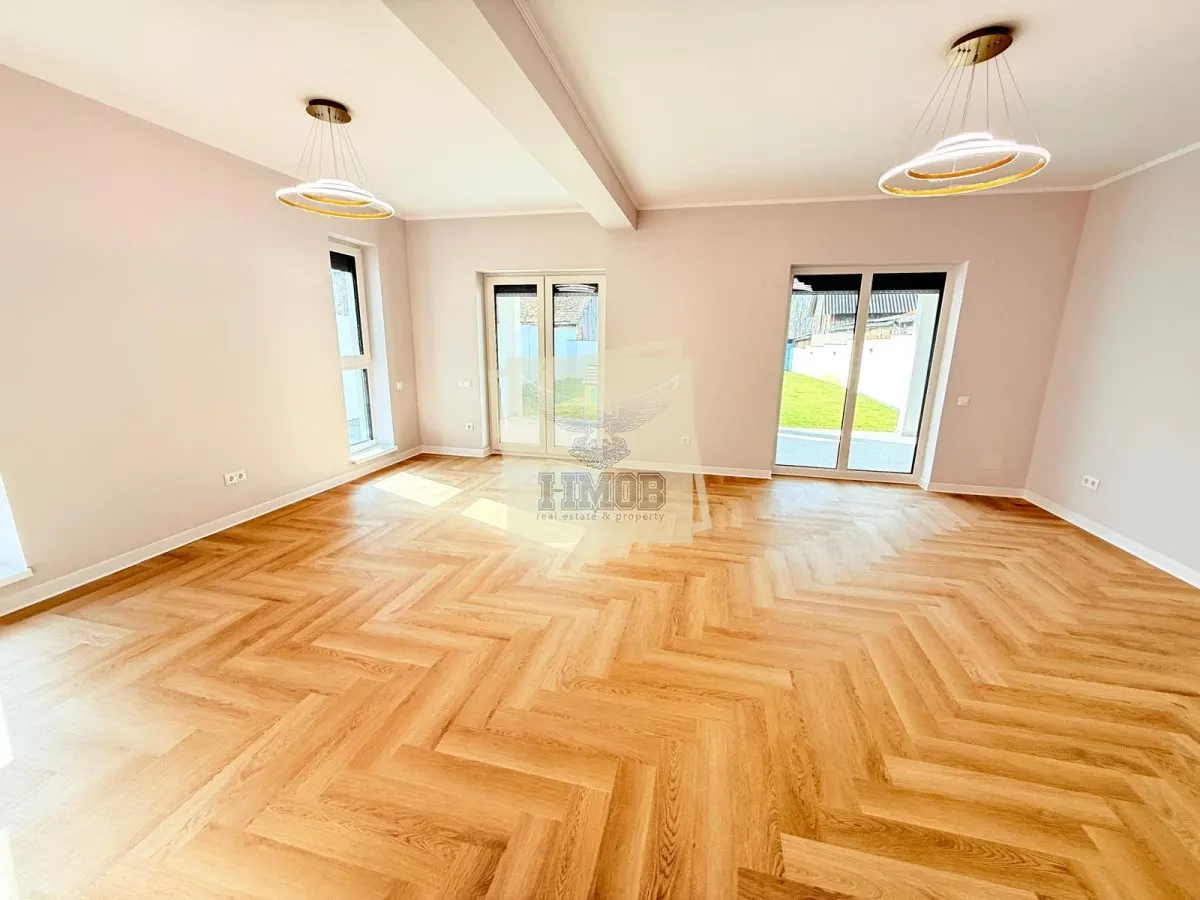 Casa moderna la cheie 4 camere 3 bai si 644 mp teren Selimbar - foto 1