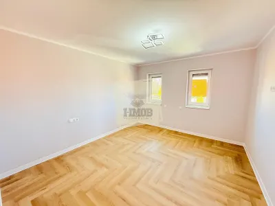 Casa moderna la cheie 4 camere 3 bai si 644 mp teren Selimbar - foto 16