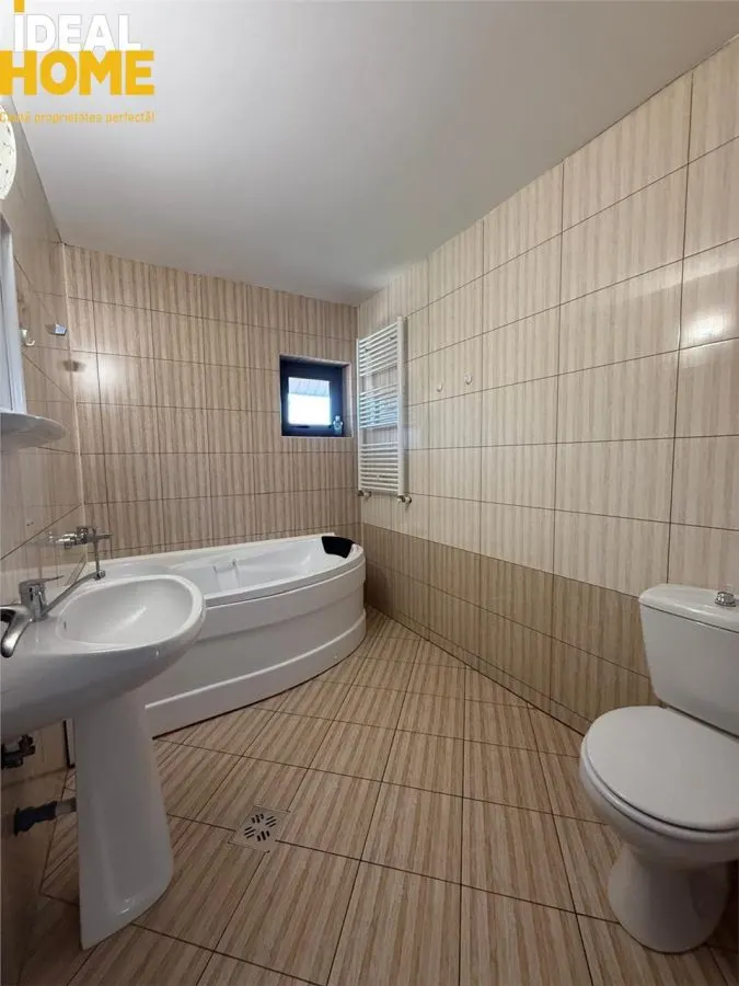 Vila 4 camere Lunca Cetatuii Str Trandafirilor - foto 9