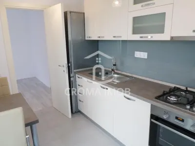 Inchiriere apartament 2 camere, zona Nord, Genial Residence - foto 6