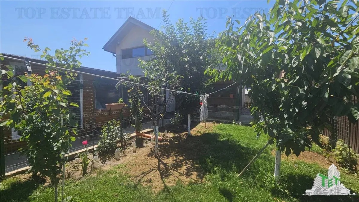 Casa 3 camere+garaj teren 370 metri in centru Ciorogarla - foto 1