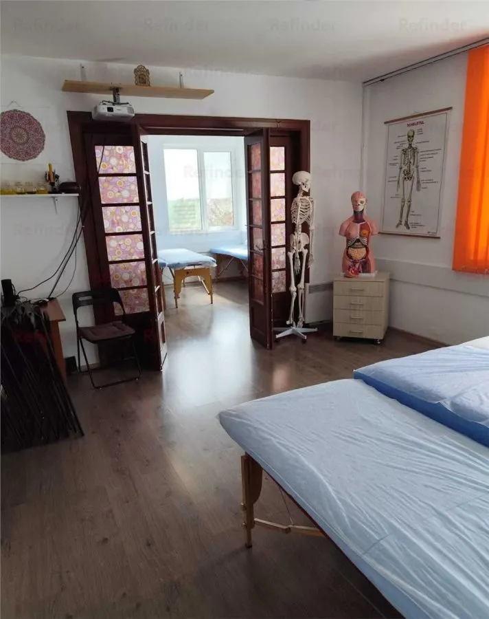 Vanzare apartament 3 camere in vila + 35% cota indiviza din partile comune | Tineretului - Sincai | - foto 3