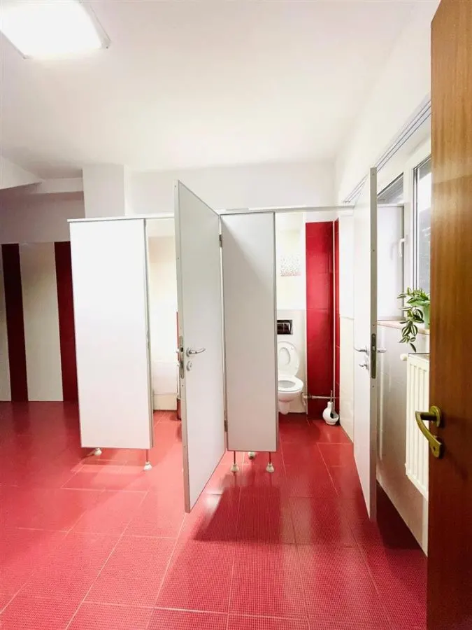INCHIRIERE IMOBIL COMERCIAL INDIVIDUAL SPATIU GRADINITE / BIROURI / CLINICA 710 mp IN ZONA PRELUNGIREA GHENCEA SECTOR 5 - foto 12