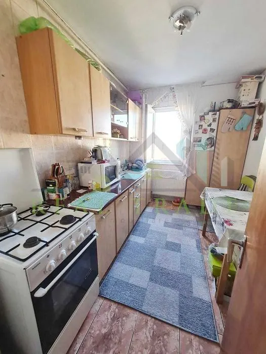 Apartament 3 camere  zona Astra- Carpatilor - foto 4