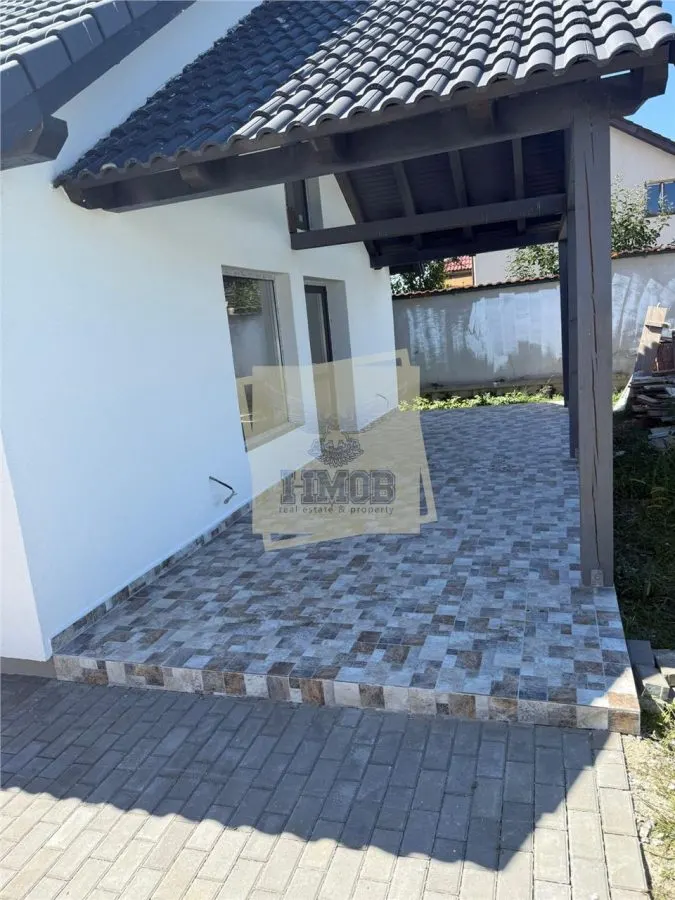 Casa individuala 4 camere 2 bai teren 500 mp la 8 km de Sibiu - foto 3