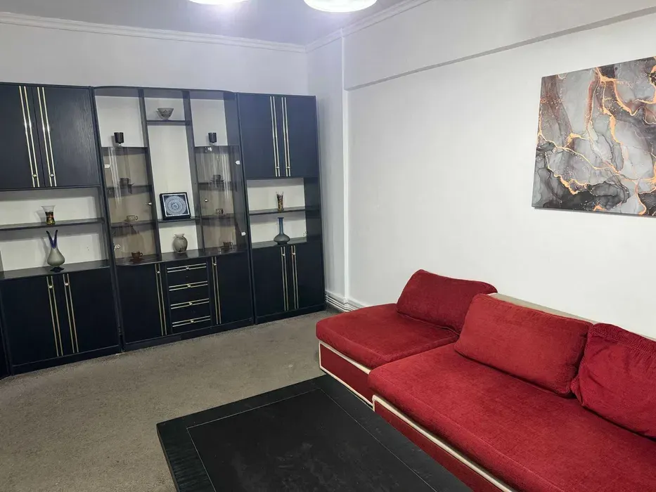 Apartament 3 camere - Zona Gara - 600 Euro - foto 1