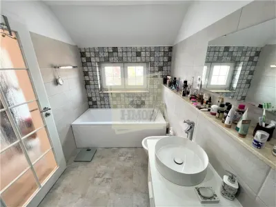 Casa individuala moderna complet utilata cu 4 camere 2 bai garaj - foto 19