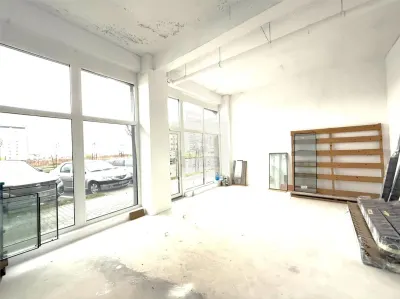 Spatiu comercial 140 mpu 4 parcari pretabil afacere Sibiu - foto 3