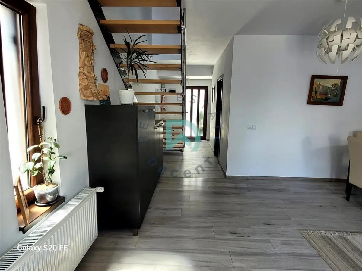 Casa de vanzare Bartolomeu  Brasov - foto 8