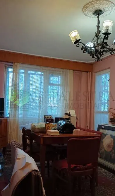 Apartament de  3 camere Scriitorilor ,parter,117500 Euro - foto 5