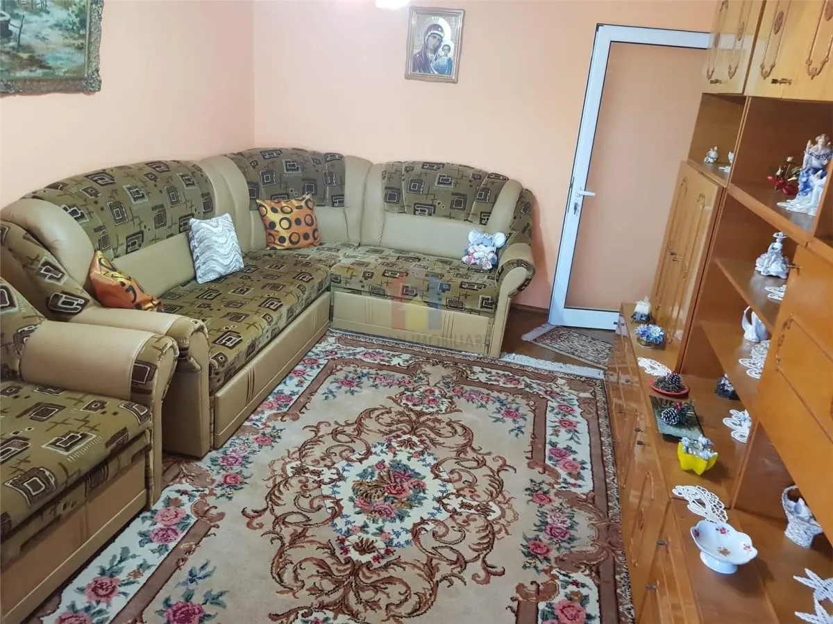 DECOMANDAT! Ap 3 camere, zona Victoriei-Garii in Sup de 78mp - foto 2