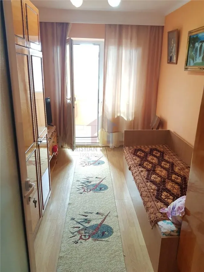 DECOMANDAT! Ap 3 camere, zona Victoriei-Garii in Sup de 78mp - foto 5