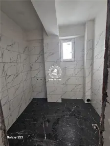 Apartament 2 camere  de vanzare -Hlincea - foto 3