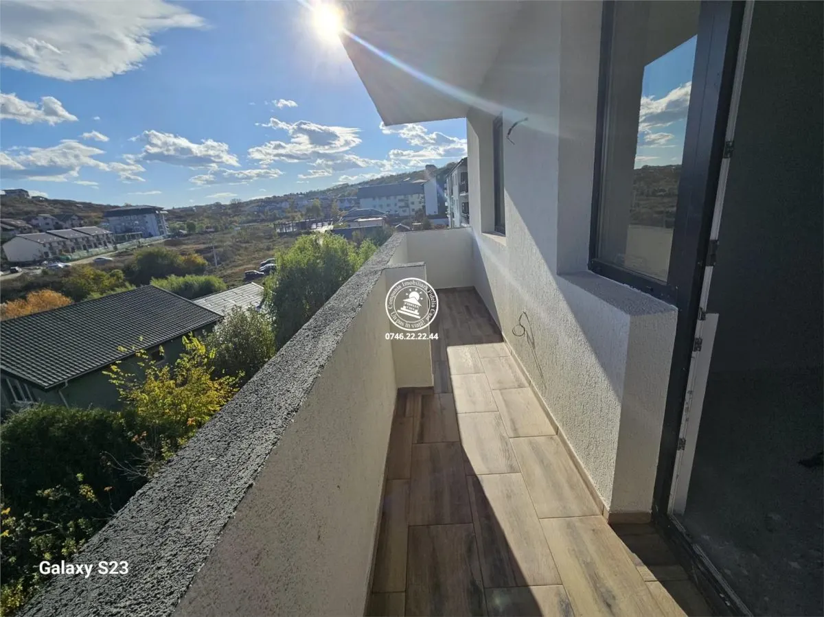 Apartament 2 camere  de vanzare -Hlincea - foto 4