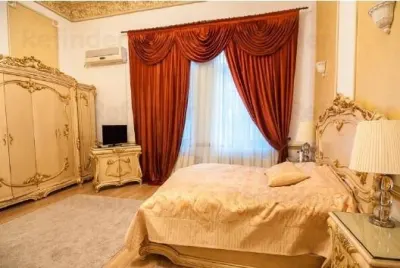 Vanzare apartament exclusivist in vila | Ultracentral - Piata Sfantul Stefan | 265 mp | - Bucuresti