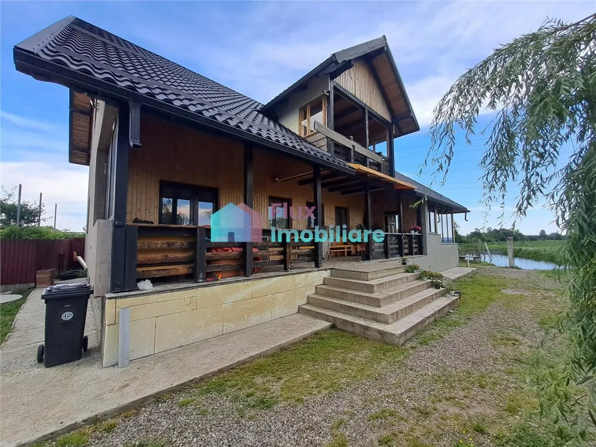 Casa cu teren si doua pastravarii in Fantana Mare - foto 2