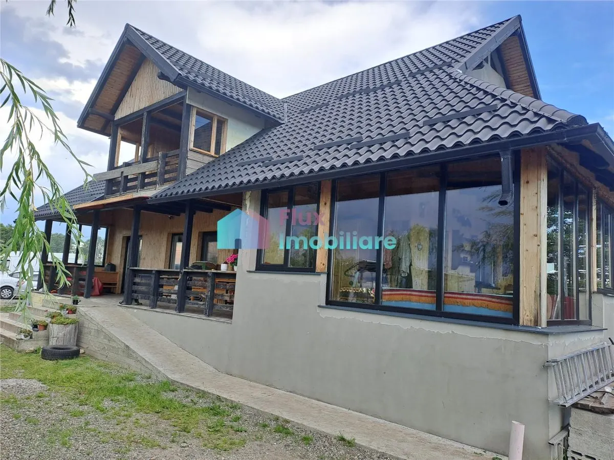 Casa cu teren si doua pastravarii in Fantana Mare - foto 7