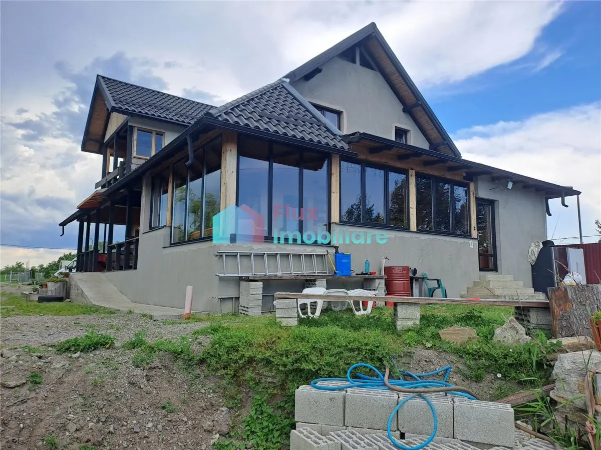 Casa cu teren si doua pastravarii in Fantana Mare - foto 8