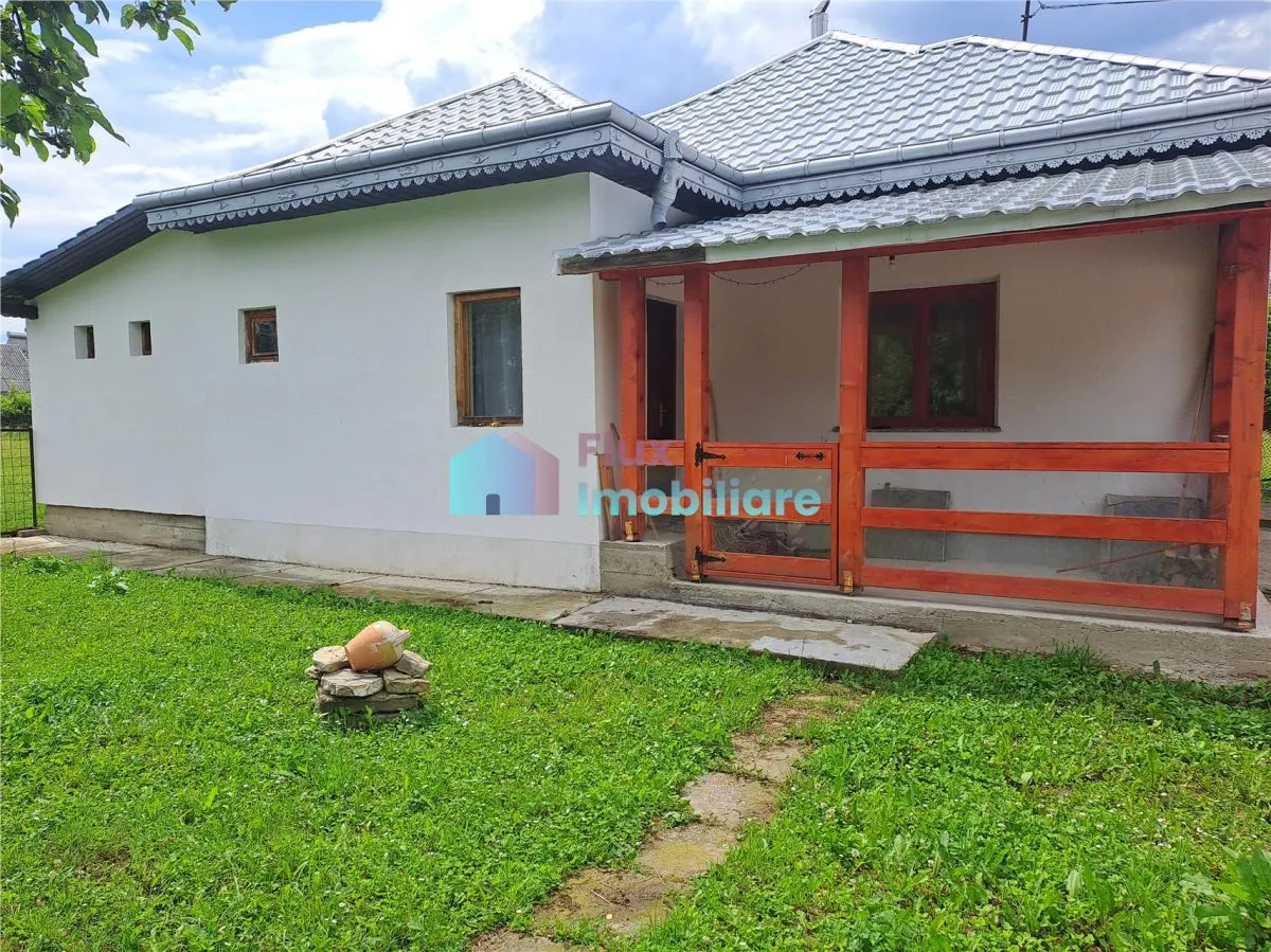 Casa cu teren in Malini - foto 11