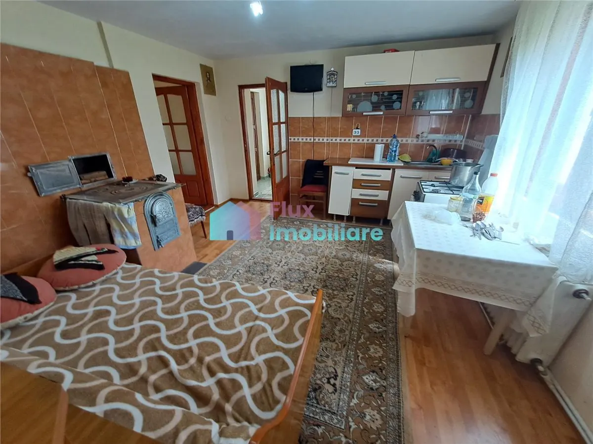 Casa cu teren in Malini - foto 19