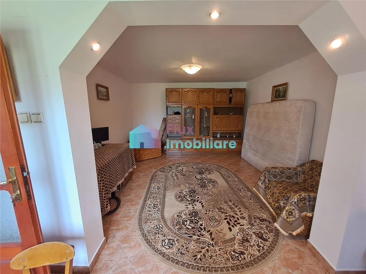 Casa cu teren in Malini - foto 20