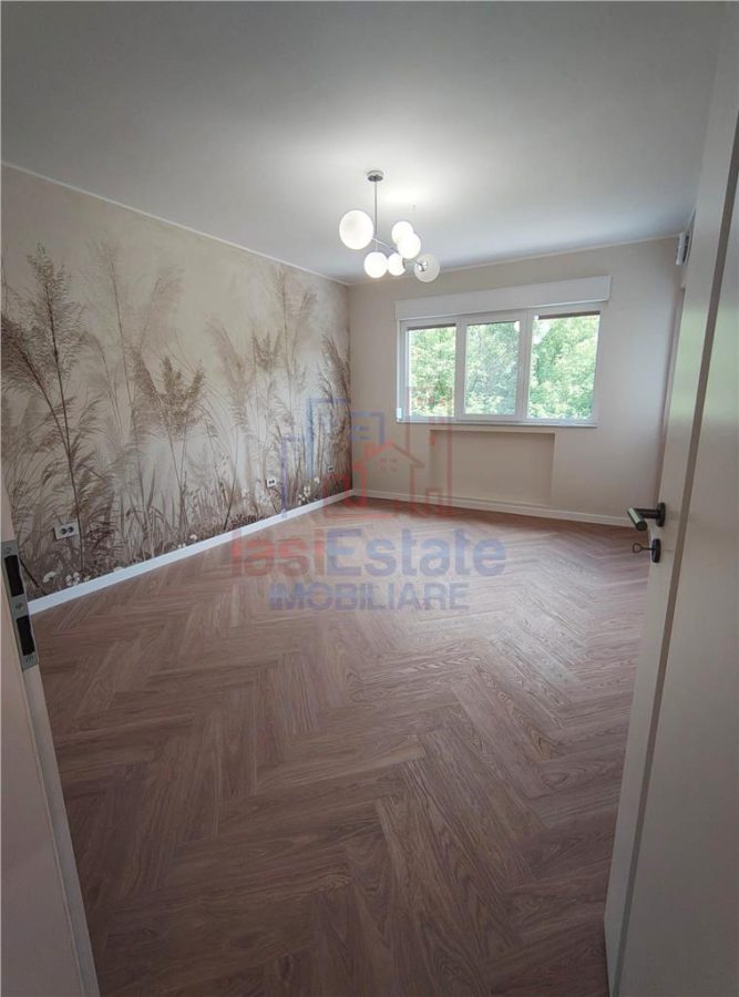 Oferta Rara - Copou - Parc - Apartament 4 camere cu garaj si boxa - foto 17