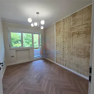 Oferta Rara - Copou - Parc - Apartament 4 camere cu garaj si boxa - foto 10