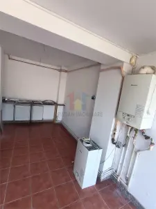 Spatiu comercial, 60 mp, 3 camere, vitrina stradala, zona  Ultra Centrala - foto 3