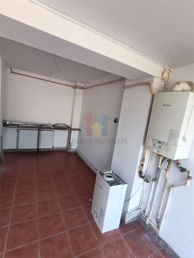 Spatiu comercial, 60 mp, 3 camere, vitrina stradala, zona  Ultra Centrala - foto 3